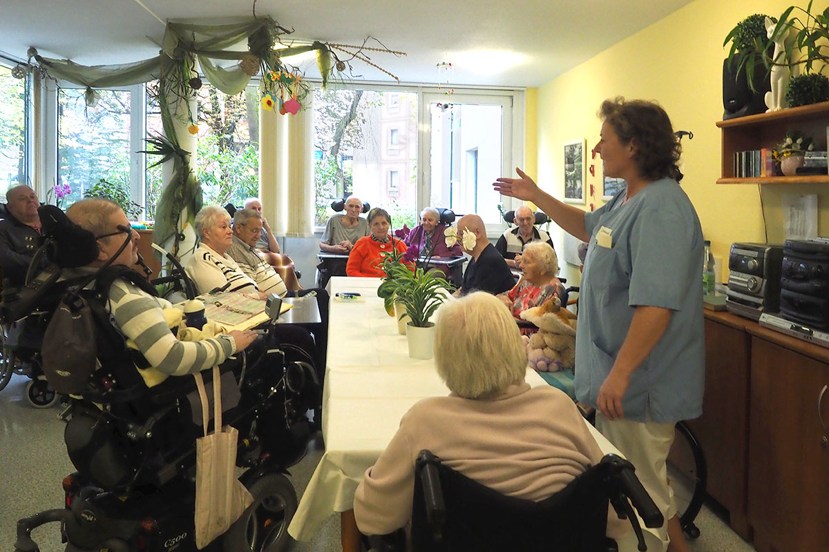 Johannispark Pflegezentrum Suhl: Schnitzel, Möhren & Co. 2017: Diskussion (Foto: Manuela Hahnebach)
