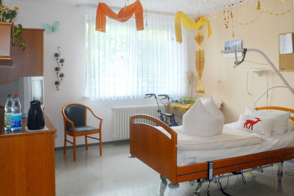 Johannispark Pflegezentrum Suhl: Zimmer (Foto: Manuela Hahnebach)