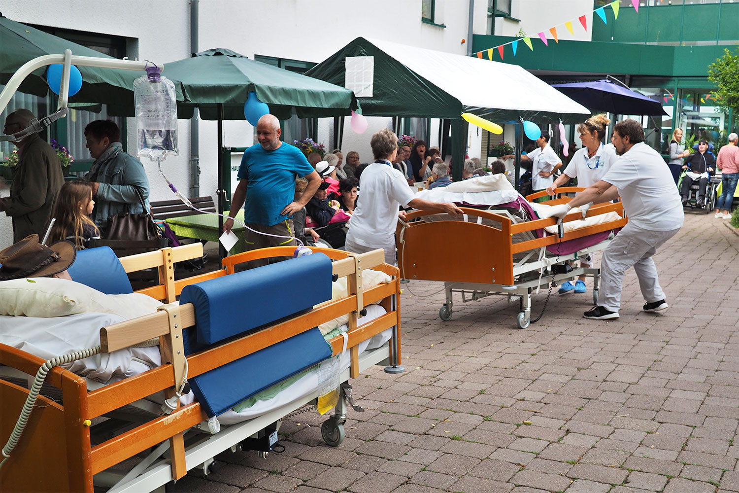 Johannispark Pflegezentrum Suhl: Parkfest 2017: das Rollkommando (Foto: Manuela Hahnebach)