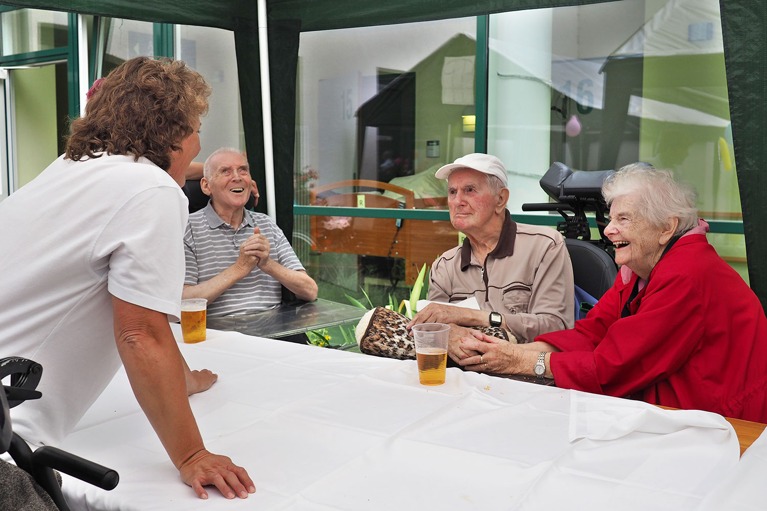 Johannispark Pflegezentrum Suhl: Parkfest 2017: Unterhaltung (Foto: Manuela Hahnebach)