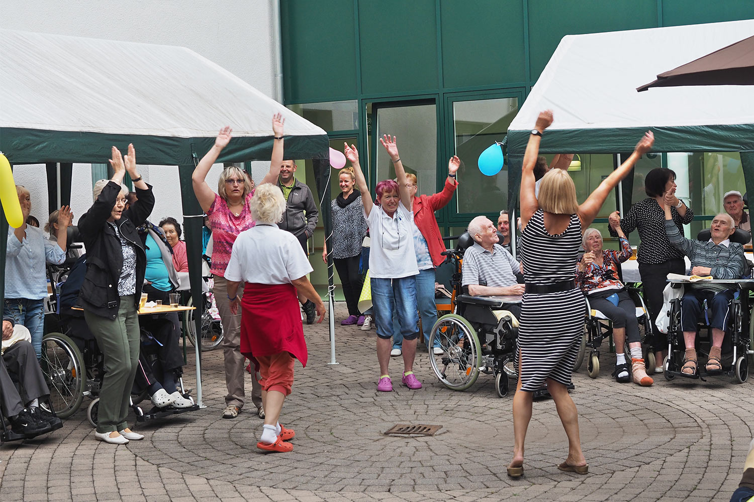 Johannispark Pflegezentrum Suhl: Parkfest 2017: Stimmung (Foto: Manuela Hahnebach)