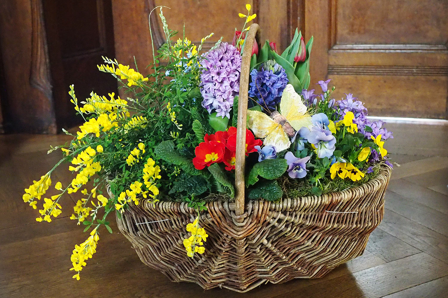 Johannispark Pflegezentrum Suhl: 20 Jahre, 2018: Blumenkorb (Foto: Manuela Hahnebach)