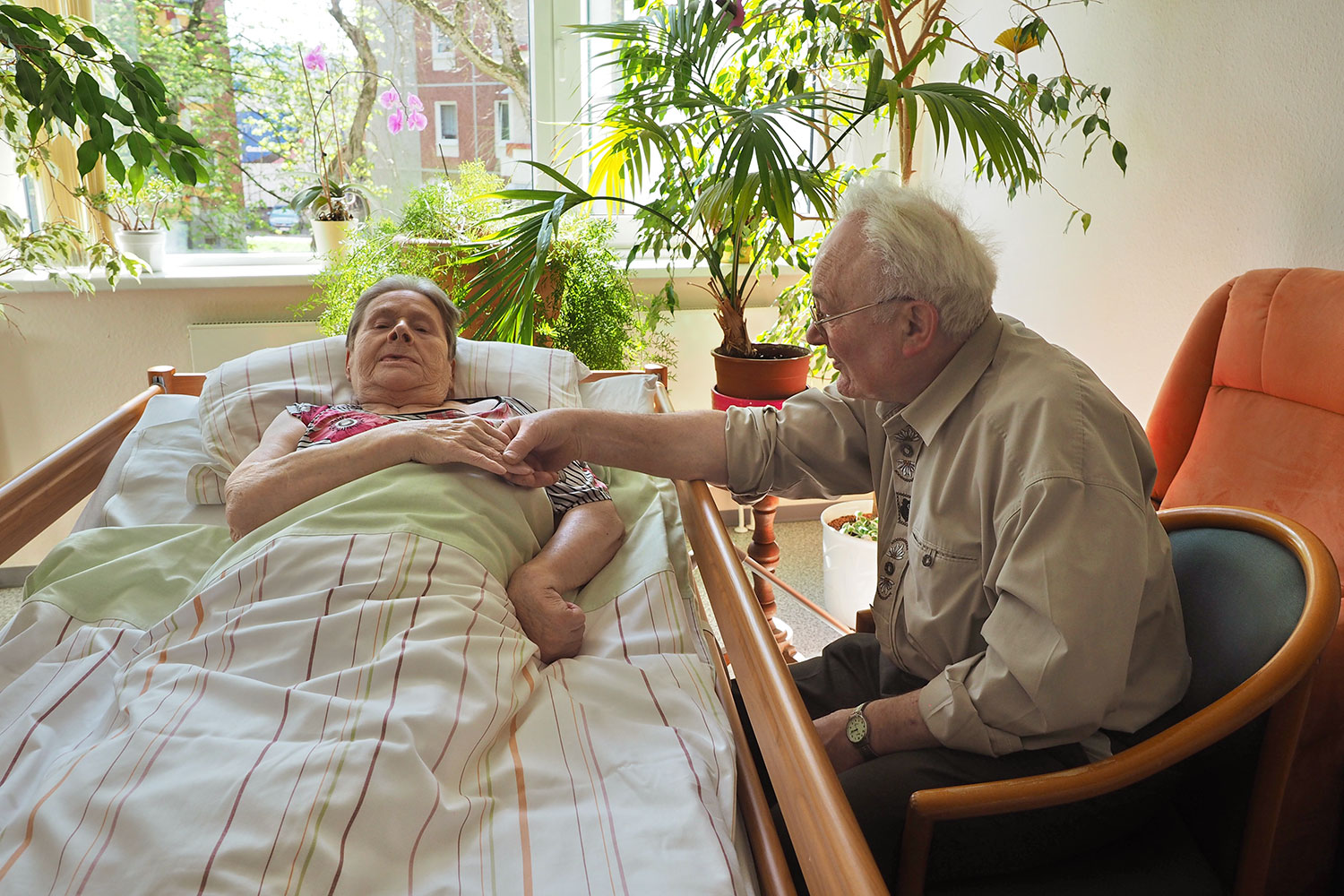 Johannispark Pflegezentrum Suhl: Frühlingsfest 2018: Besuch (Foto: Manuela Hahnebach)