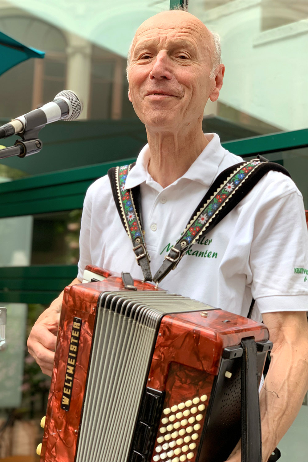 Johannispark Pflegezentrum Suhl: Parkfest 2019: Suhler Musikanten: Günter Christ (Foto: Manuela Hahnebach)