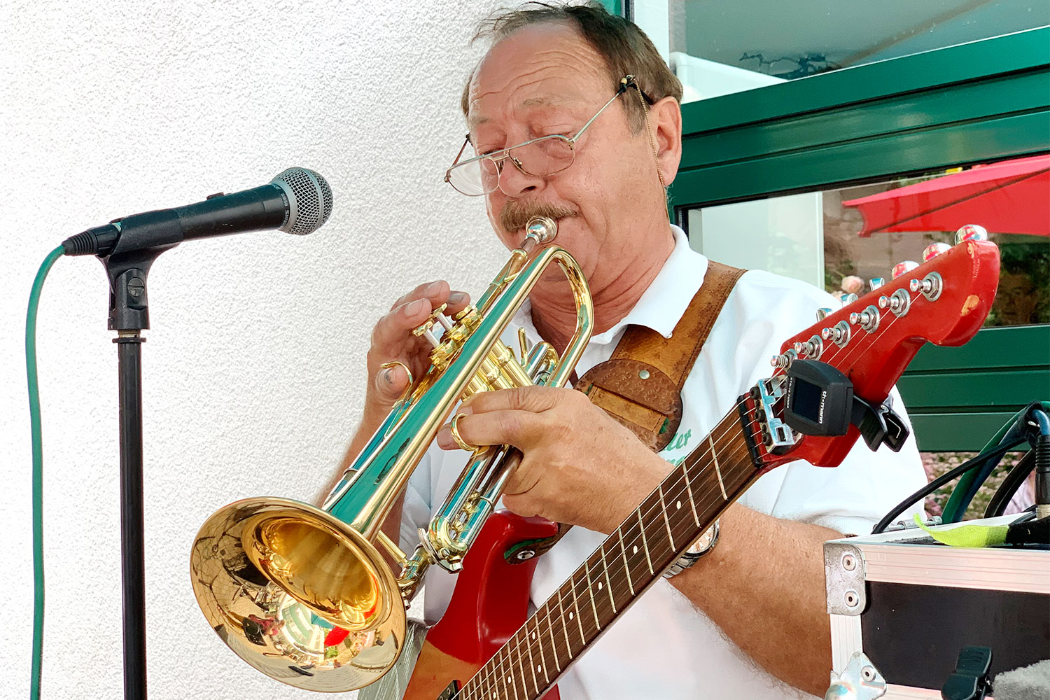 Johannispark Pflegezentrum Suhl: Parkfest 2019: Suhler Musikanten: Harald Helbig (Foto: Manuela Hahnebach)