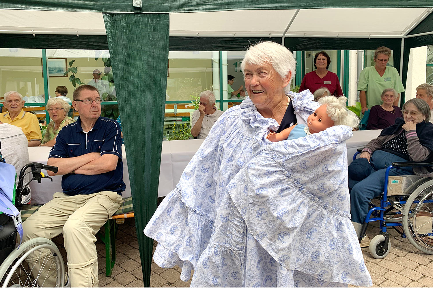 Johannispark Pflegezentrum Suhl: Parkfest 2019: Klamottenkiste-Modenschau (Foto: Manuela Hahnebach)