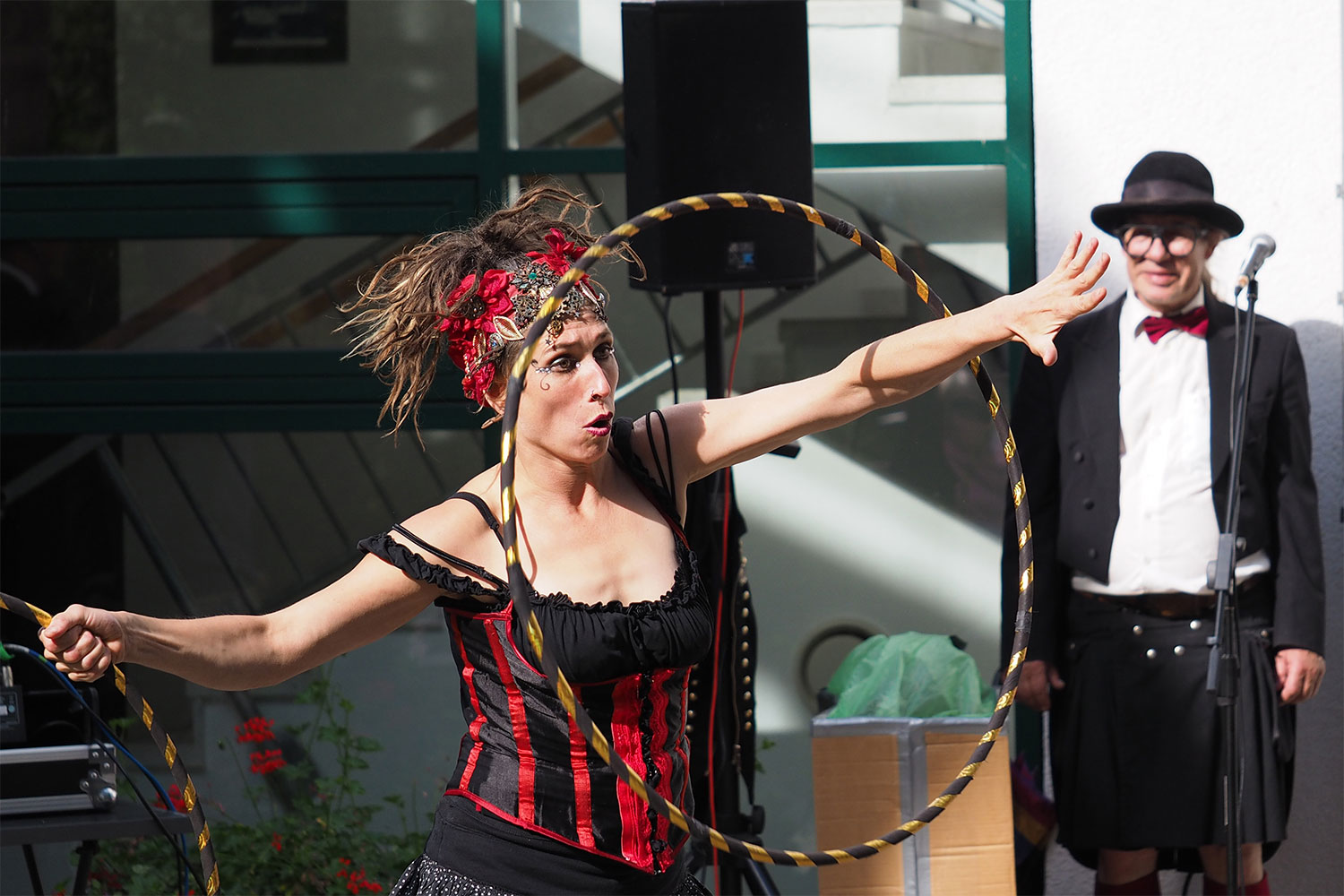 Johannispark Pflegezentrum Suhl: Straßentheater-Festival 2020: l'Izza Flambé (Foto: Manuela Hahnebach)