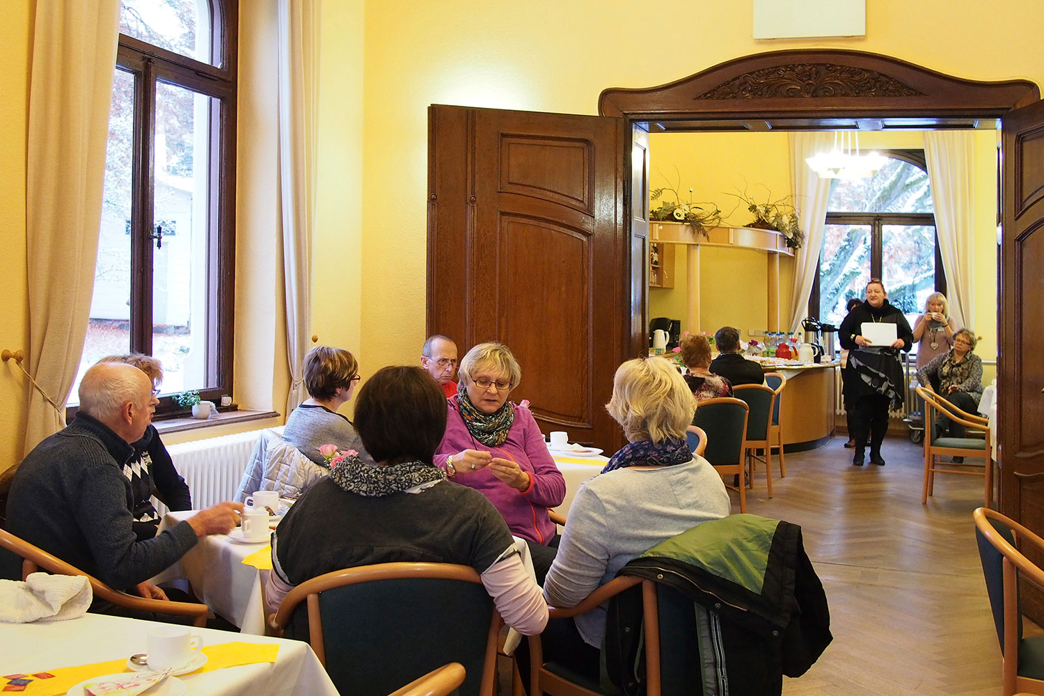 Johannispark Pflegezentrum Suhl: Parkcafé, Angehörigen-Nachmittag (Foto: Manuela Hahnebach)