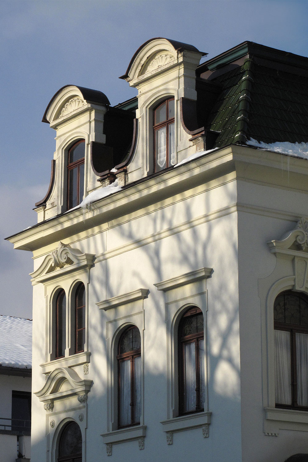 Johannispark Pflegezentrum Suhl: Sauer-Villa: Fassade (Foto: Manuela Hahnebach)