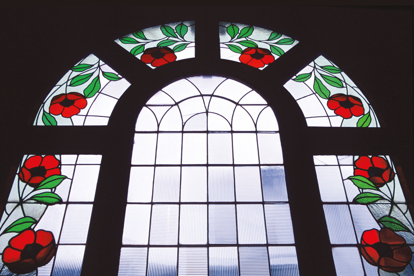 Johannispark Pflegezentrum Suhl: Sauer-Villa: Farbglas-Fenster (Foto: Manuela Hahnebach)